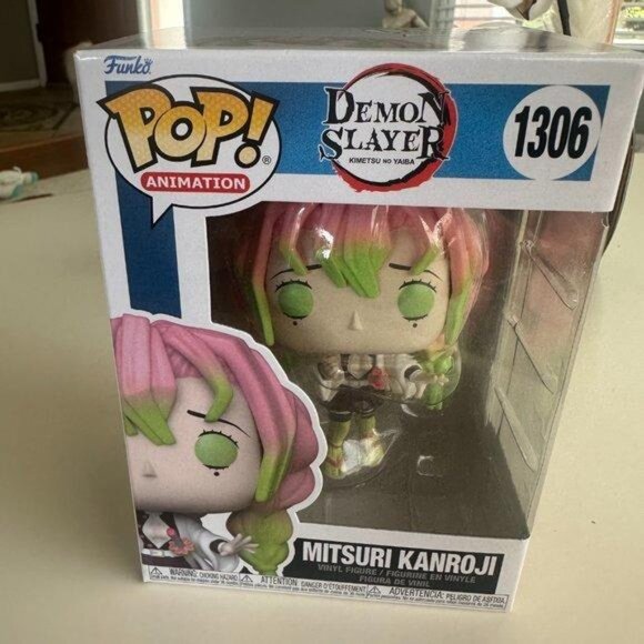 Funko Pop! Animation: Demon Slayer - Mitsuri Kanroji Action Figure Desk - Picture 3 of 9